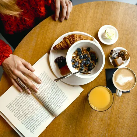 Citizenm Paris Charles De Gaulle Airport 4*