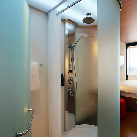 Citizenm Paris Charles De Gaulle Airport Hotel 4*