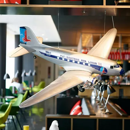 Citizenm Paris Charles De Gaulle Airport Hotel 4*