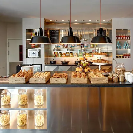 Citizenm Paris Charles De Gaulle Airport 4*