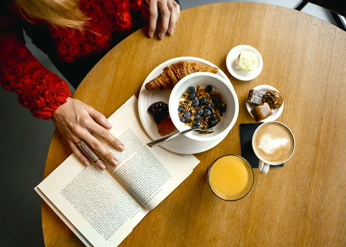 Citizenm Paris Charles De Gaulle Airport 4*