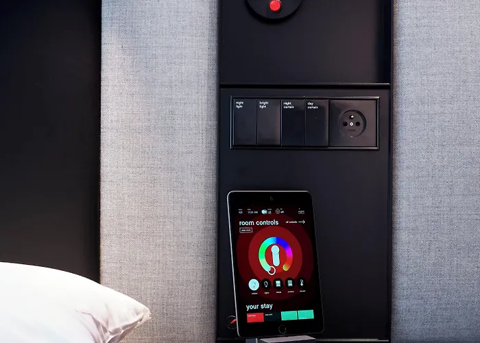 Citizenm Paris Charles De Gaulle Airport Hotel 4*