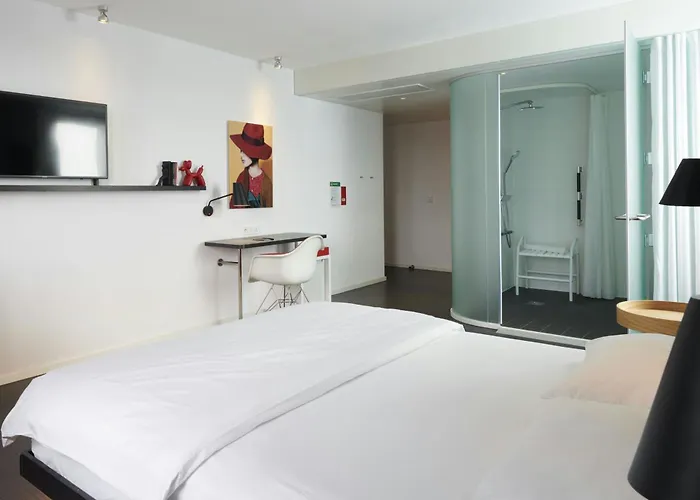 Citizenm Paris Charles De Gaulle Airport Hotel 4*